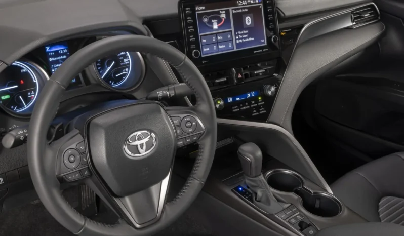 
								2024 Toyota Camry full									